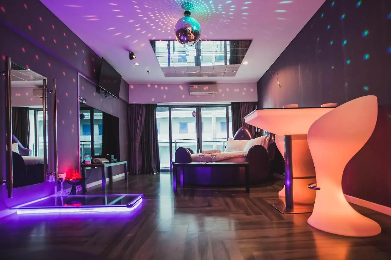Mercu Summer Suite - Love Romance, Purple Love Fun 紫情趣民宿 Kuala Lumpur
