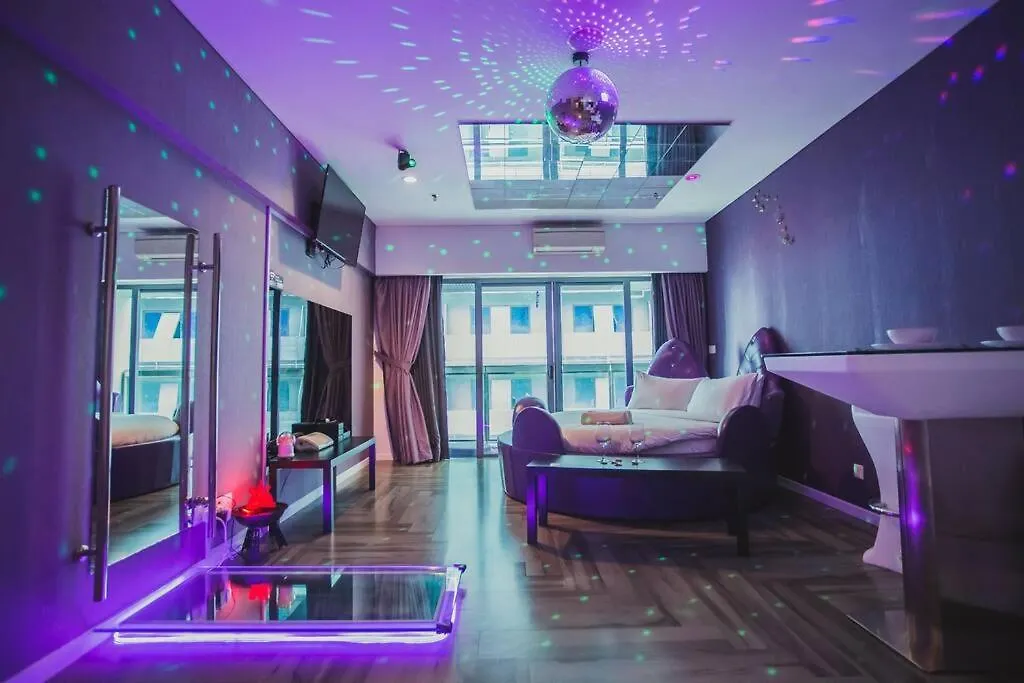 Mercu Summer Suite - Love Romance, Purple Love Fun 紫情趣民宿 Kuala Lumpur Apartament