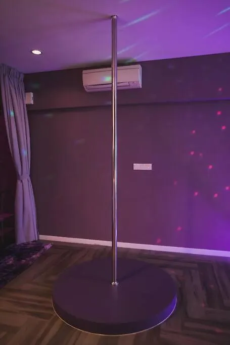 Mercu Summer Suite - Love Romance, Purple Love Fun 紫情趣民宿 Kuala Lumpur 0*,