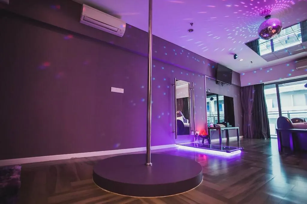 Apartment Mercu Summer Suite - Love Romance, Purple Love Fun 紫情趣民宿 Kuala Lumpur Malaysia