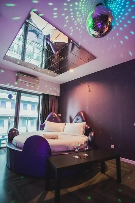 Apartment Mercu Summer Suite - Love Romance, Purple Love Fun 紫情趣民宿 Kuala Lumpur